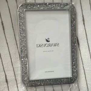 Swarovski minera frame. new and sealed. 4 x 6.